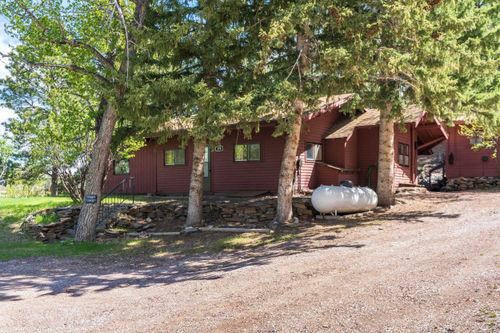 475 Gordon St, Custer, SD, 57730-1902 | Card Image