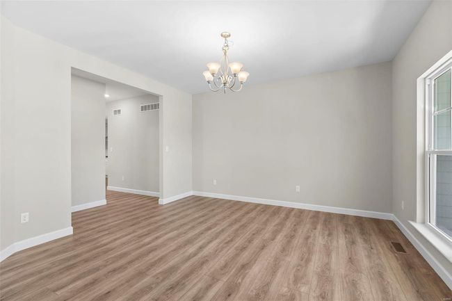 Photo representation of a similar home. Some features shown may be optional. | Image 9