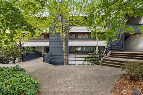 apt-107-3055 80th Ave Se, Mercer Island, WA, 98040-2955 | Card Image