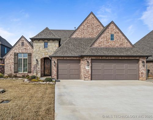 7704 N 147th East Ave, Owasso, OK, 74055-7966 | Card Image