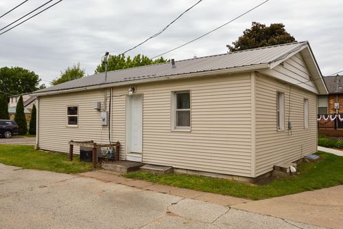 109 W Pine Street, Prairie Du Chien, WI, 53821 | Card Image