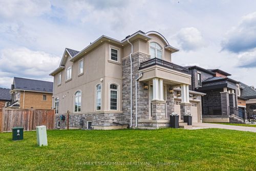 55 Robarts Drive, Hamilton, ON, L9K0H5 | Card Image