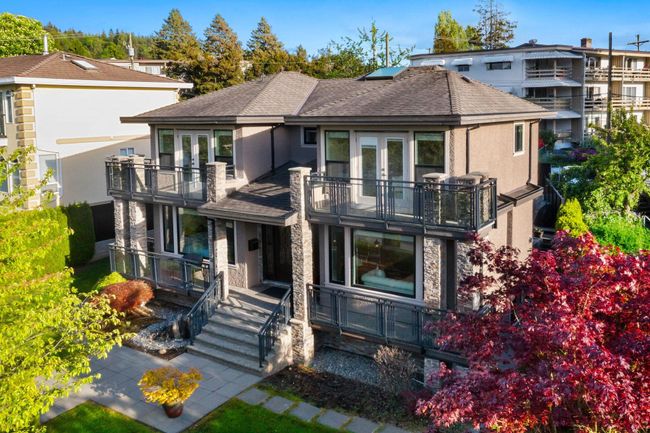 7120 Ridge Drive, House other with 8 bedrooms, 6 bathrooms and 5 parking in Burnaby BC | Image 39