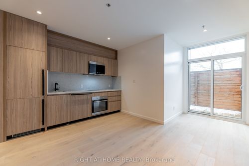 202-778 Queen St E, Toronto, ON, M4M1H4 | Card Image