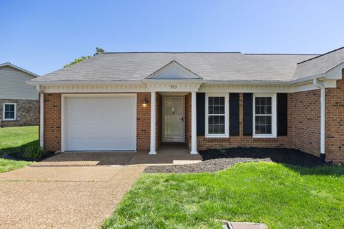 513 Loyola Dr, Nashville, TN, 37205-3572 | Card Image