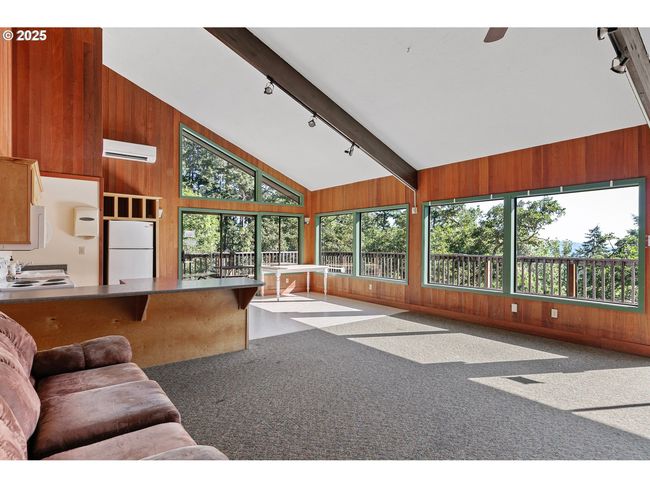 151 Treehill Loop, Condo with 2 bedrooms, 2 bathrooms and null parking in Eugene OR | Image 37