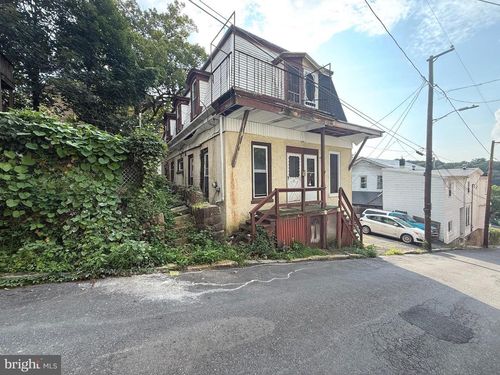 116 S 6th St, POTTSVILLE, PA, 17901-3036 | Card Image