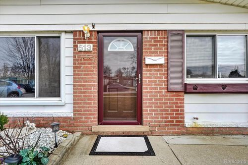 513 S Hawthorne St, Westland, MI, 48186-9210 | Card Image