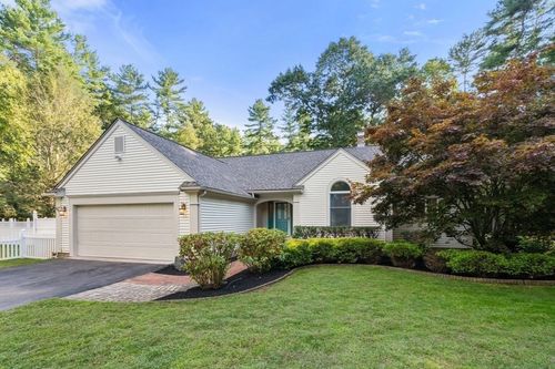 164 Plymouth St, Halifax, MA, 02338-1418 | Card Image