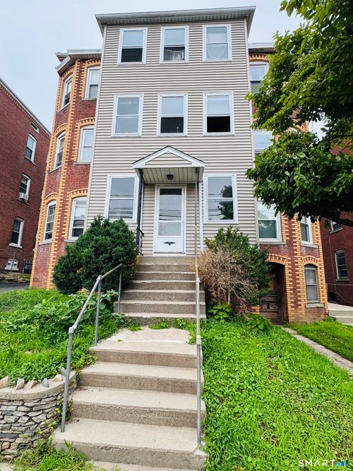 31 Lyman Street, New Britain, CT, 06053 | Card Image
