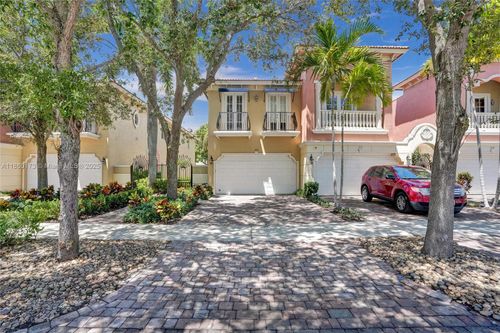 1115 14th Ave, Fort Lauderdale, FL, 33304-2221 | Card Image