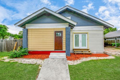 4409 Brady St, Houston, TX, 77011-3002 | Card Image
