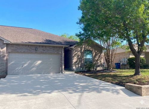 3027 Pine Valley Dr, New Braunfels, TX, 78130-7010 | Card Image