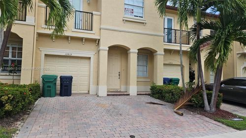 12819-12819 Sw 135th Ter, Miami, FL, 33186-6666 | Card Image
