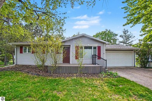 1012 Taylor St, Mt Pleasant, MI, 48858-3630 | Card Image