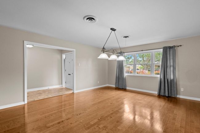 2040 Chevy Chase Ln, House other with 4 bedrooms, 2 bathrooms and 2 parking in Beaumont TX | Image 7