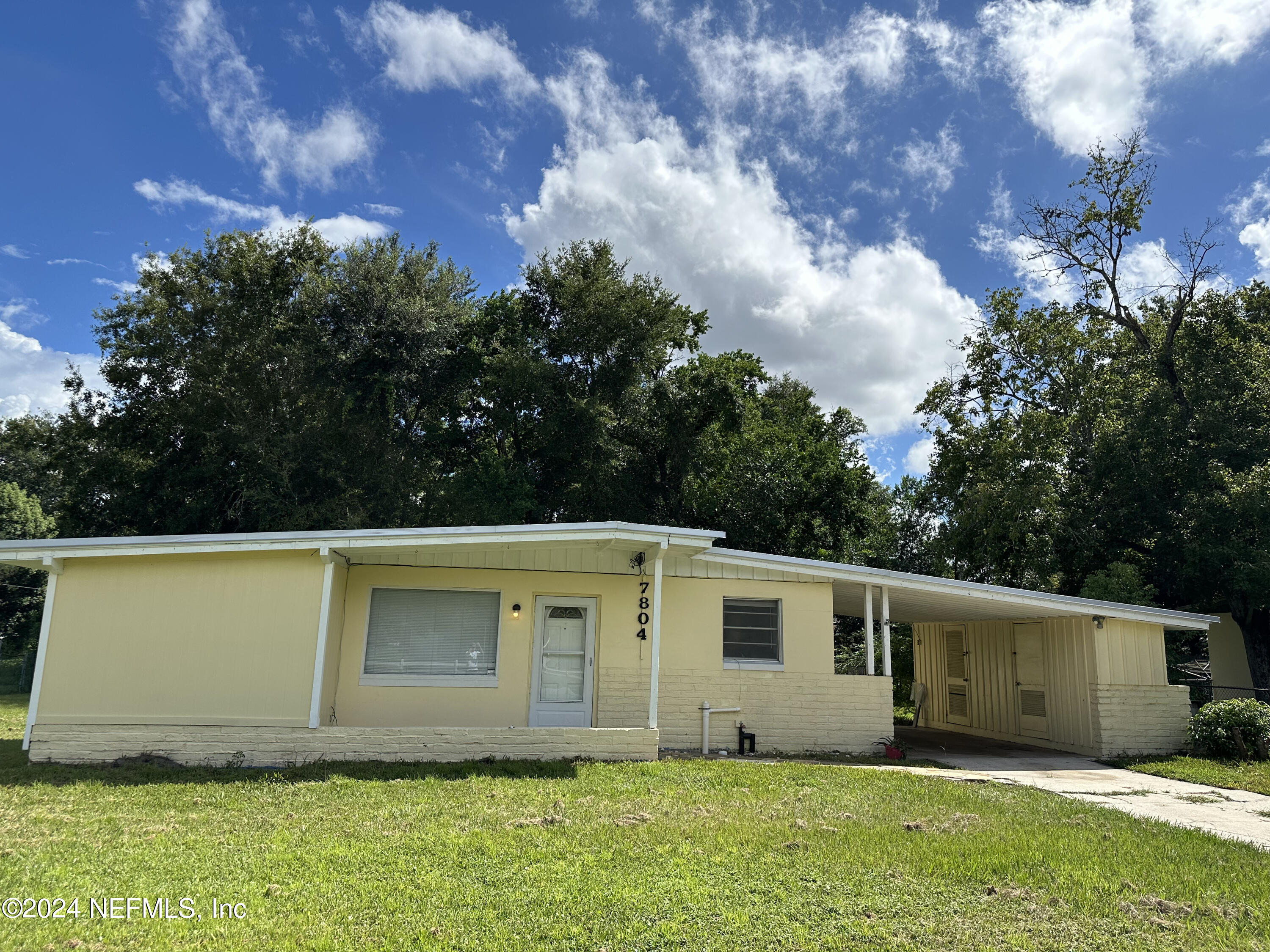 Renoir Dr, Jacksonville, FL 32221