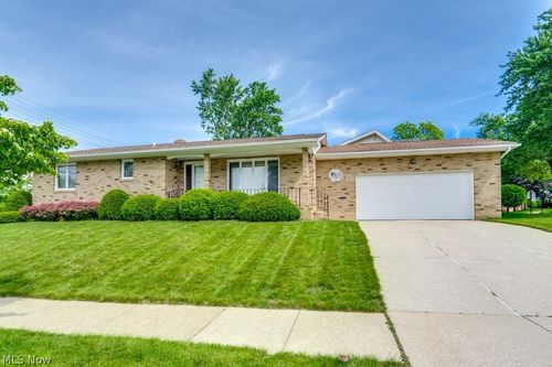 317 E Linwood Ave, Akron, OH, 44301-3045 | Card Image