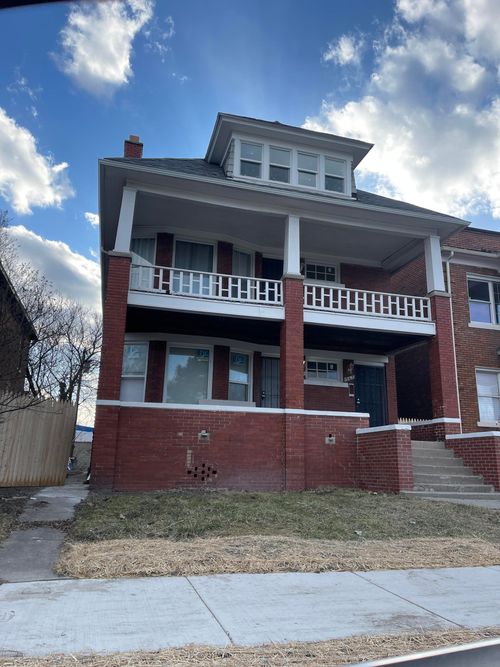 1561 W Grand Blvd, Detroit, MI, 48208-1402 | Card Image