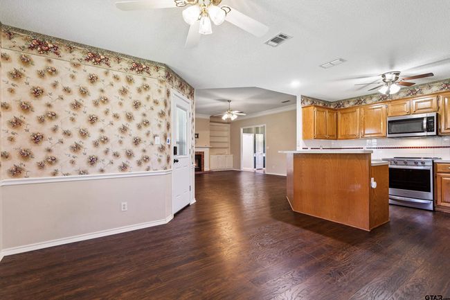 902 Bobwhite Ln, House other with 4 bedrooms, 2 bathrooms and null parking in Whitehouse TX | Image 18