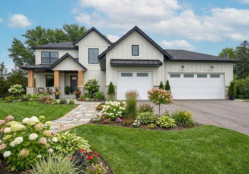 5875 Afton Rd, Shorewood, MN, 55331-8302 | Card Image