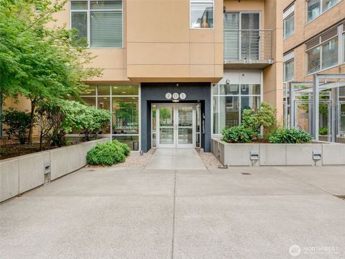 414-701 Columbia St, Vancouver, WA, 98660-3472 | Card Image