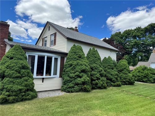 401 School Street Street, North Kingstown, RI, 02852 | Card Image
