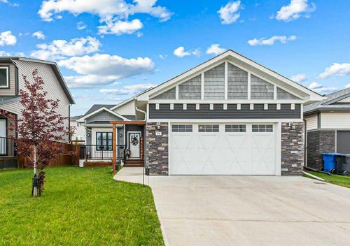 29 Havenfield Dr, Carstairs, AB, T0M0N0 | Card Image