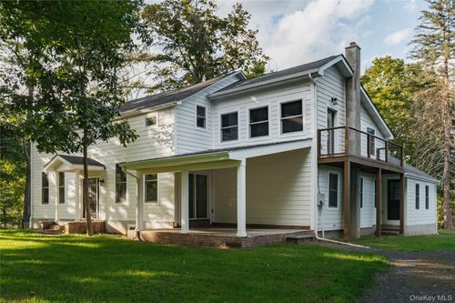 440 Milan Hollow Rd, Rhinebeck, NY, 12572-3103 | Card Image