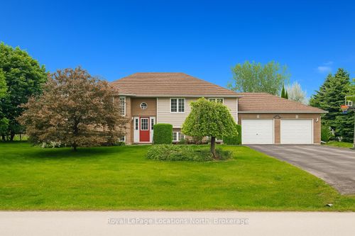 26 Blackburn Ave, Nottawa, ON, L0M1P0 | Card Image
