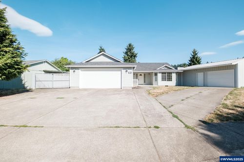 1049 29th Ave, Sweet Home, OR, 97386-2915 | Card Image