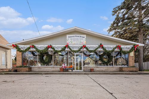 259 5th St, Manistee, MI, 49660-1931 | Card Image