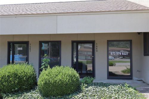 1469 N Kingshighway St, Cape Girardeau, MO, 63701-2116 | Card Image
