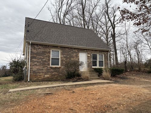 72 Seminole Trl, Clarksville, TN, 37042-6427 | Card Image