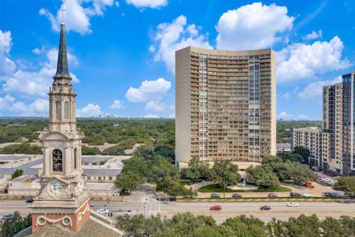 apt-700-6211 W Northwest Hwy, Dallas, TX, 75225-3423 | Card Image