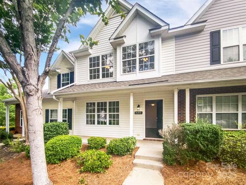 3107 Falling Rock Ct, Charlotte, NC, 28213-5898 | Card Image