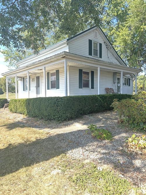 10955 E Prospect Rd, Hillsboro, OH, 45133-9017 | Card Image
