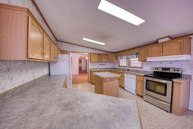 175 Curry St, House other with 3 bedrooms, 2 bathrooms and 2 parking in Turtle Creek PA | Image 5
