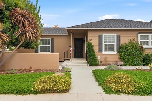 301 Lorimer St, Salinas, CA, 93901-1910 | Card Image