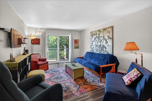 209-2420 Independence Lane, Madison, WI, 53704 | Card Image