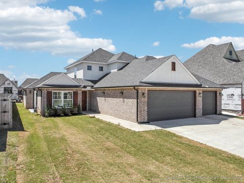 5916 E 127th St S, Bixby, OK, 74008 | Card Image