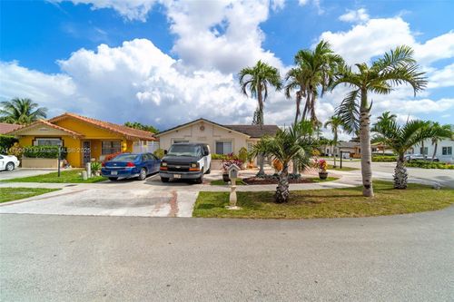 12872 Nw 101st Pl, Hialeah Gardens, FL, 33018-1616 | Card Image