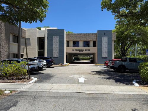 ste-8-150 Nw 70th Ave, Plantation, FL, 33317-2911 | Card Image