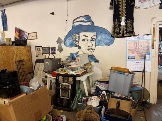 Middle back wall art | Image 6
