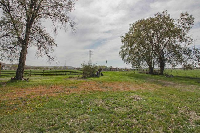 8970 Hurd Ln, House other with 3 bedrooms, 2 bathrooms and 4 parking in Payette ID | Image 31