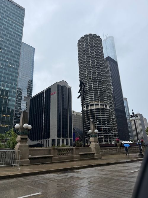 3601-300 N State St, Chicago, IL, 60654-3056 | Card Image