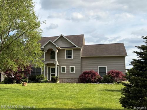 9731 Fountain Ln, Fowlerville, MI, 48836-9662 | Card Image