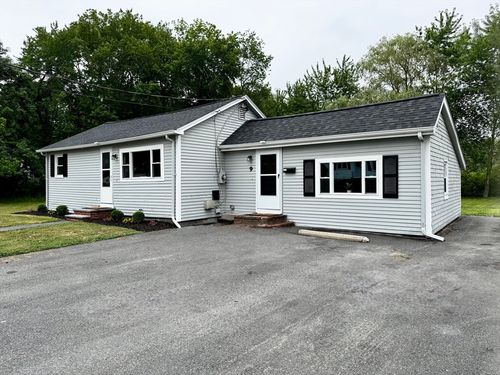9 Bliss St, Taunton, MA, 02780-2917 | Card Image