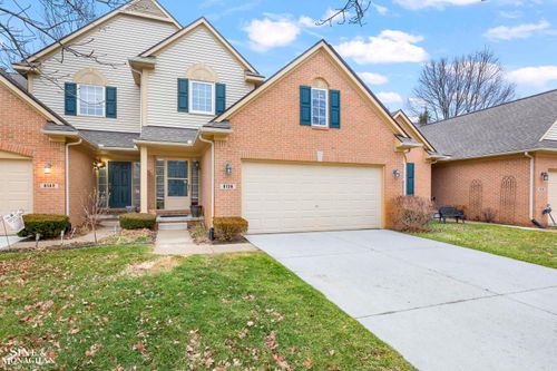 8136 Springdale Dr, White Lake, MI, 48386-4543 | Card Image