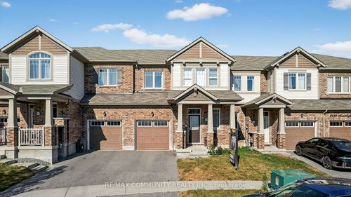 2434 Moonlight Cres, Pickering, ON, L1X0E9 | Card Image